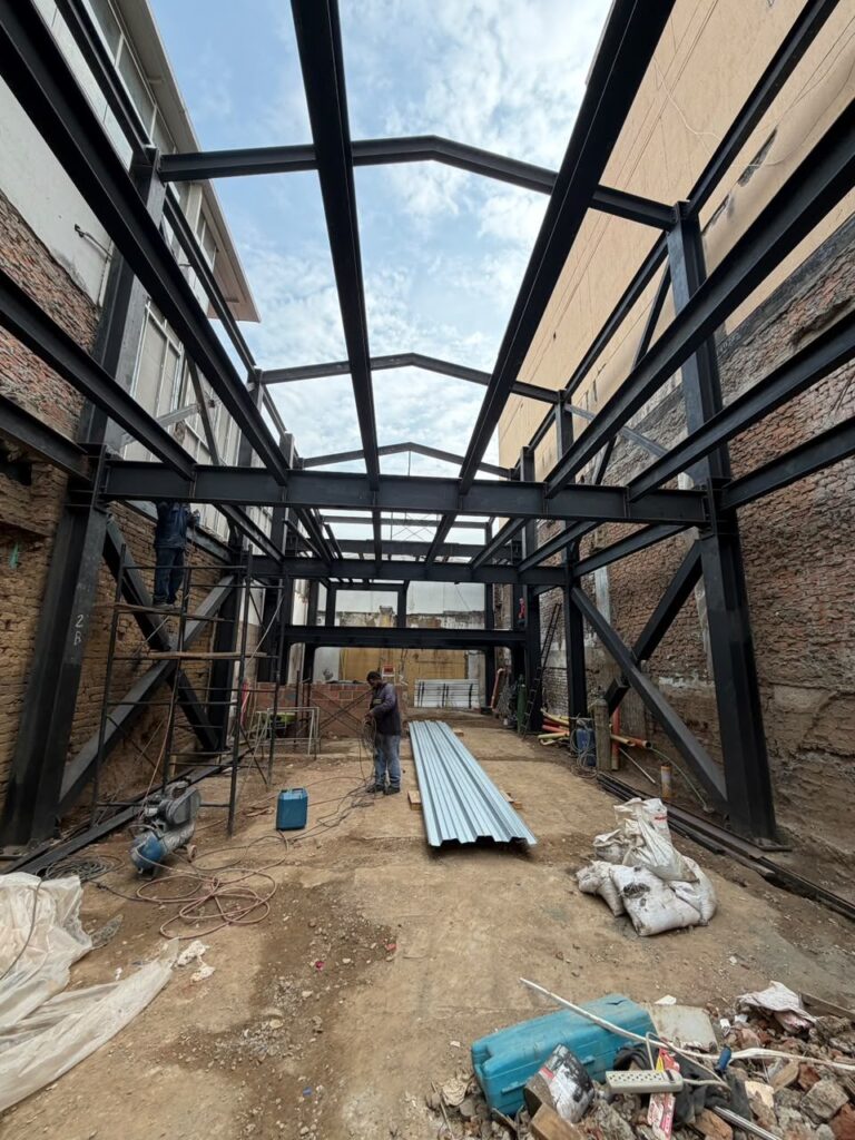 Estructura metalica completa – estructura metálica Restaurante Salvaje, Cali – HFL Ingeniería y Arquitectura