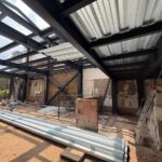 Instalacion teja metalica cubierta – estructura metálica Restaurante Salvaje, Cali – HFL Ingeniería y Arquitectura